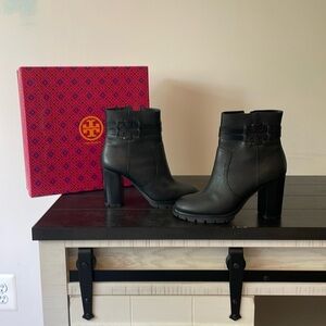 Cute Tory Burch Boots for the winter!